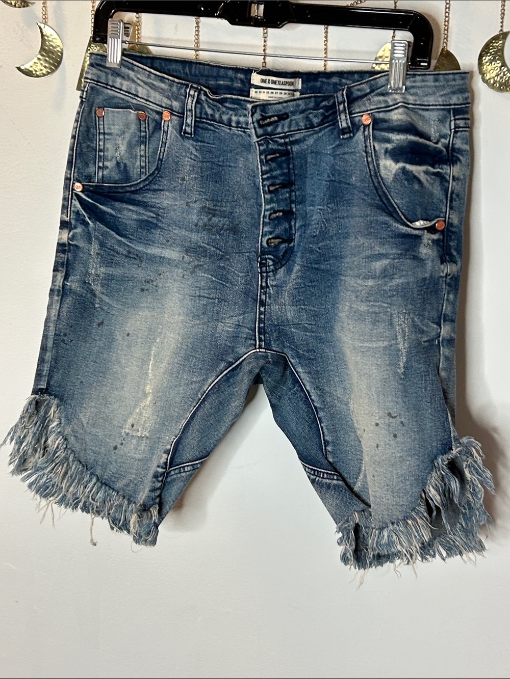 One Teaspoon Apollos Distressed Blue Denim Frayed Hem Jean Shorts - Picture 2 of 8